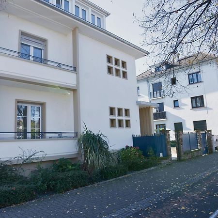 Charmant Appartement Avec Terrasse Dans Villa Straßburg Exterior foto