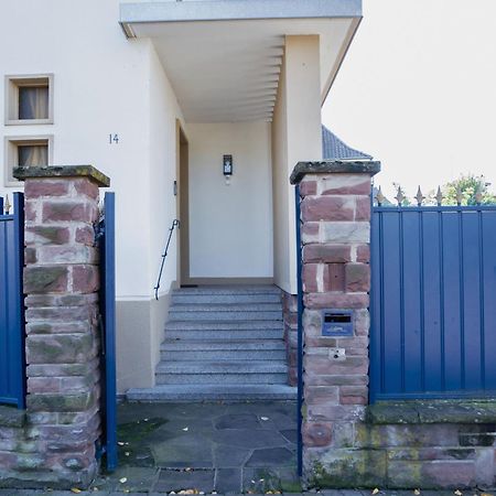 Charmant Appartement Avec Terrasse Dans Villa Straßburg Exterior foto